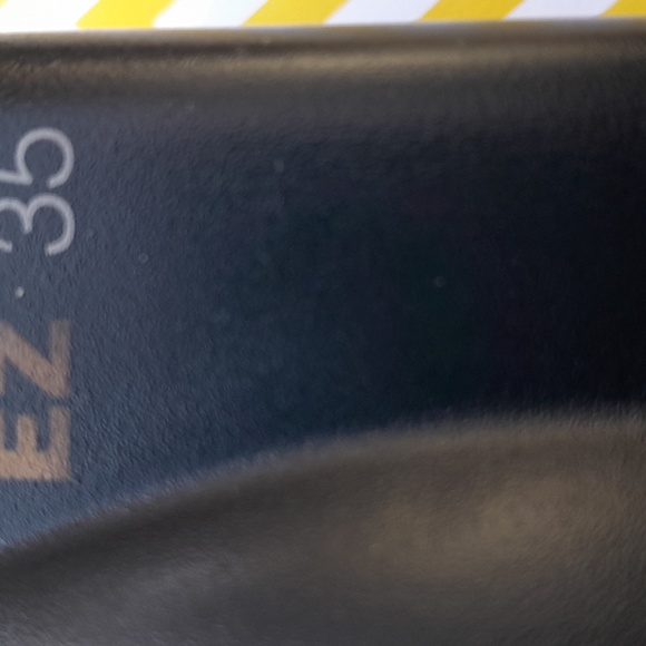 Vintage Vivitar Camera - Picture 4 of 7